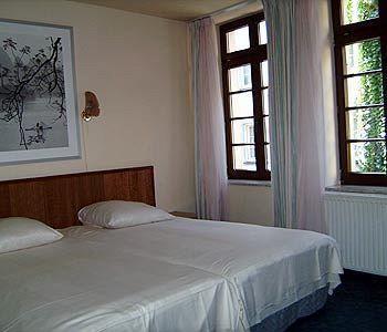 Altdüsseldorf 3*