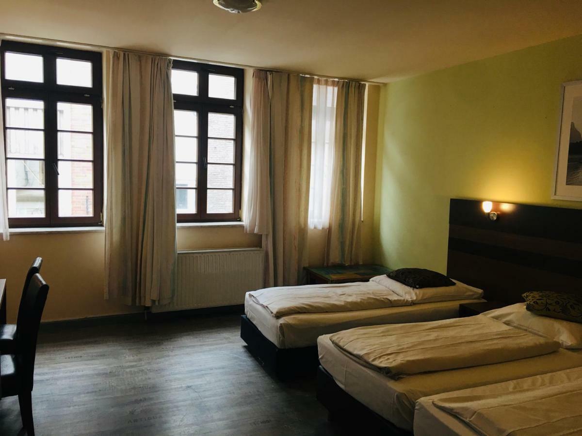 Altdüsseldorf 3*